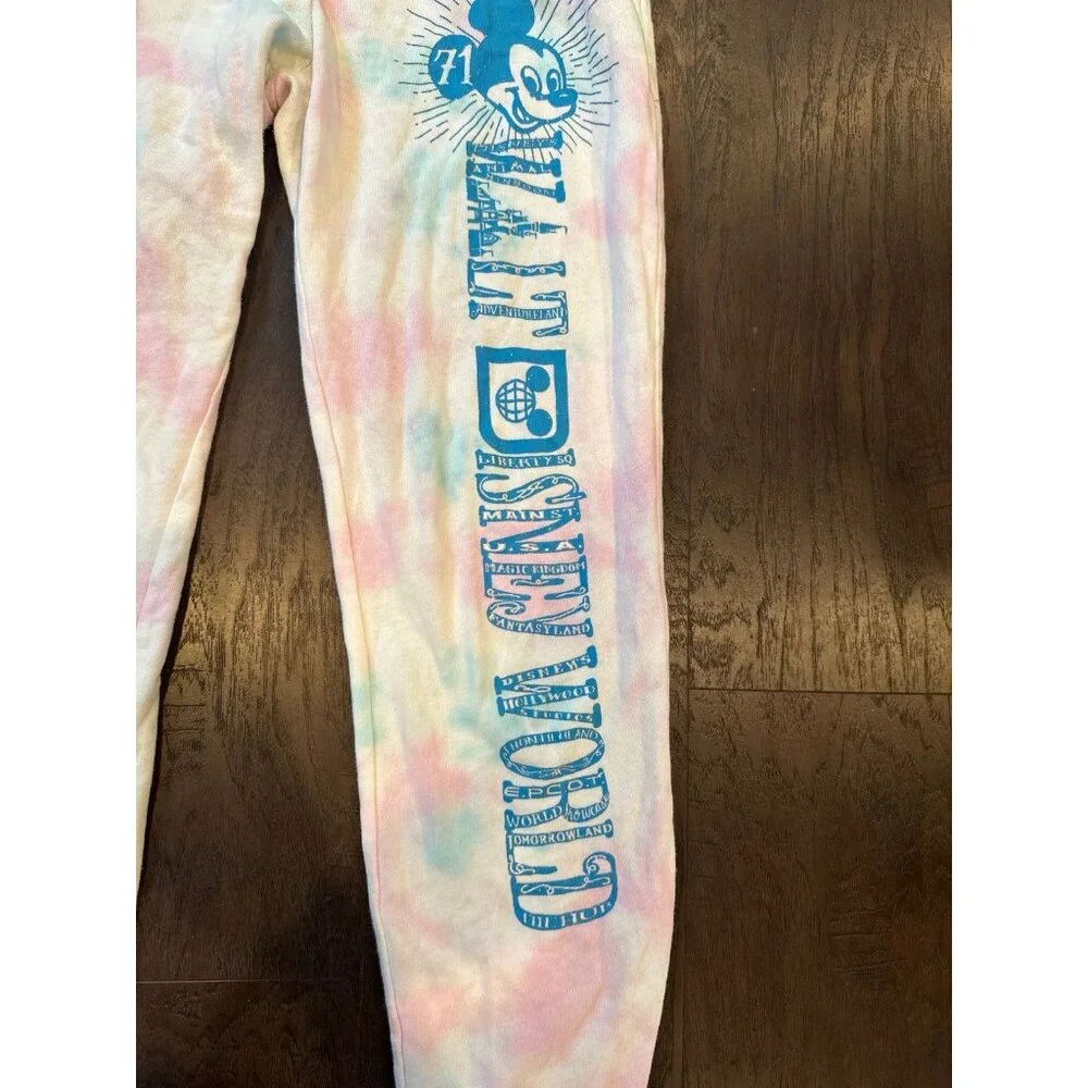Disney women’s small